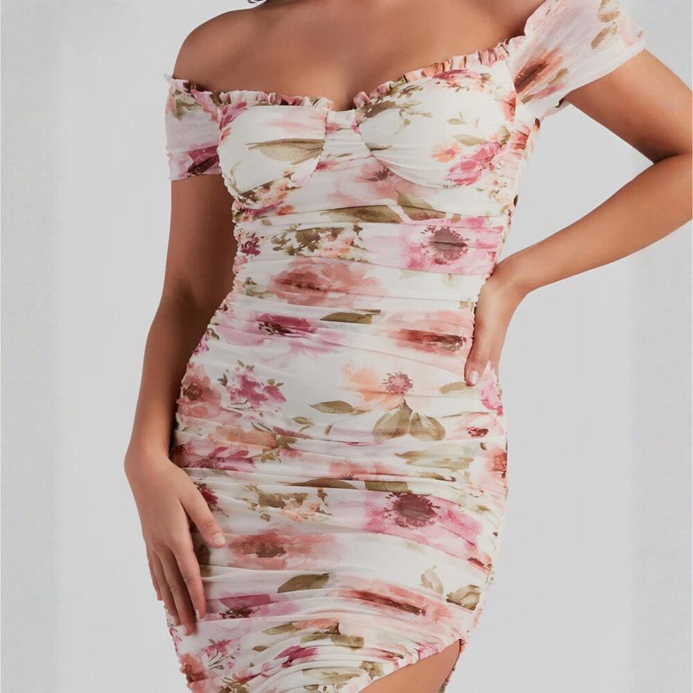 Windsor ✦ Total Flirt Floral Dress ✦ Off-the-Shoulder Ruffle Tiered Maxi S NWT - Picture 1 of 6
